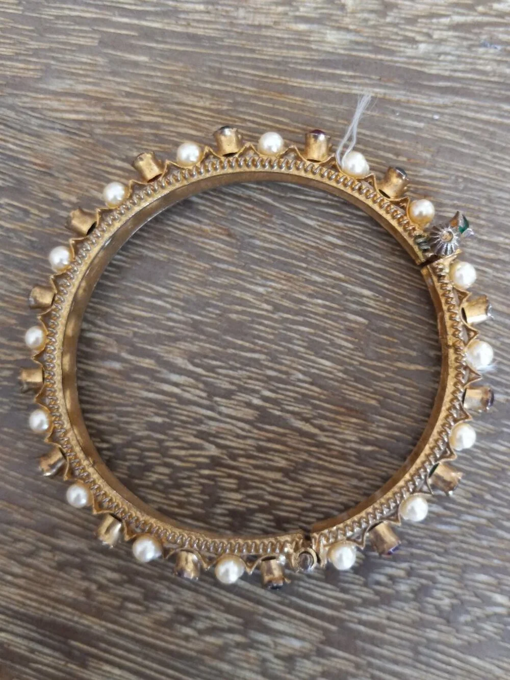 Vintag Ornate Florenza ? Goldtone Hinged Bangle Bracelet Faux Pearl Emerald Ruby